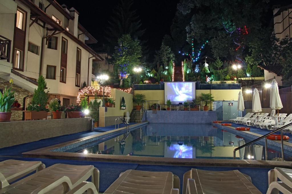 Aquilon Hotel & Thermal Pools Banya  Esterno foto